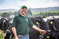 Complex services in livestock breeding (dairy cattle breeding)